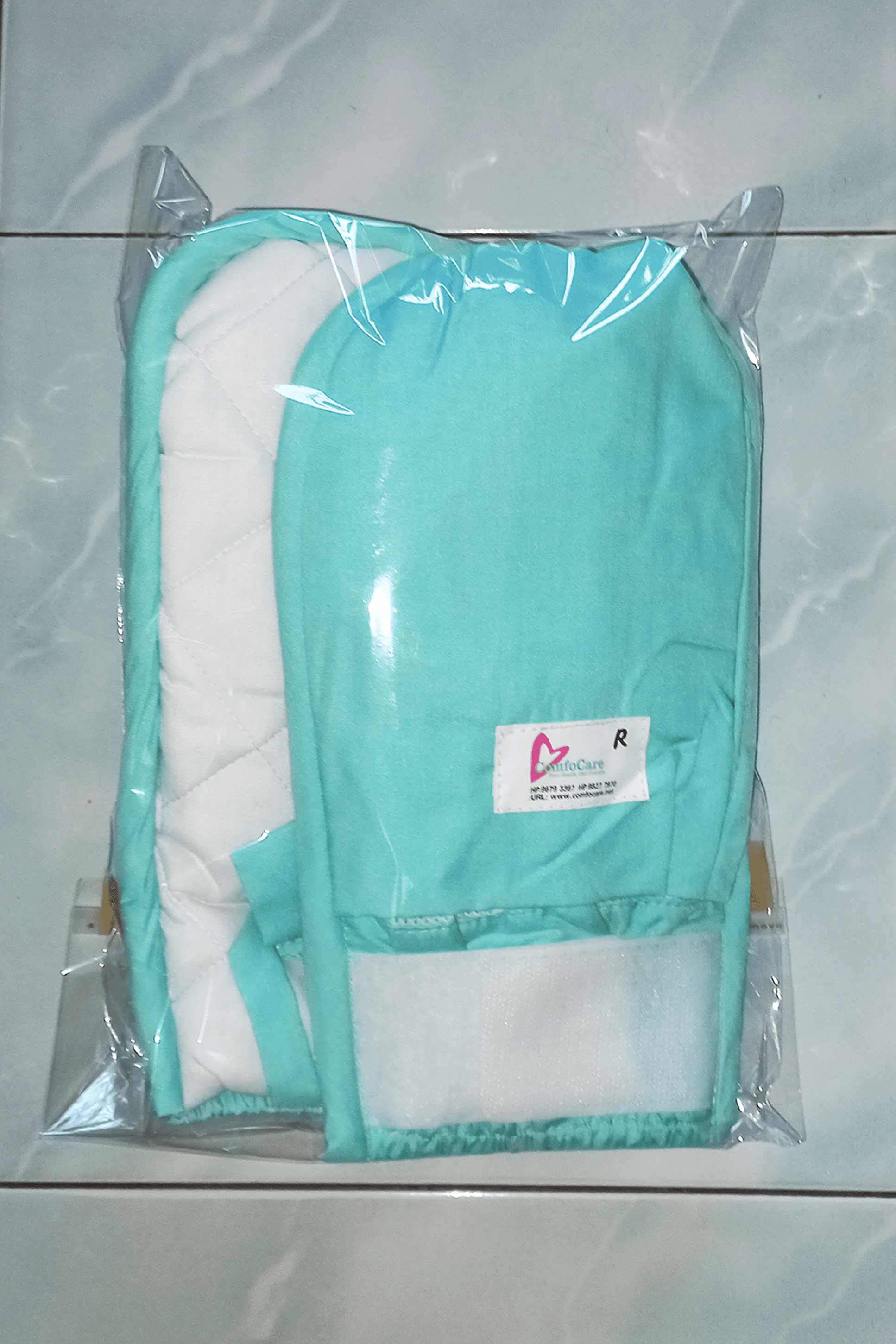 Mittens Green with 37 inch strap